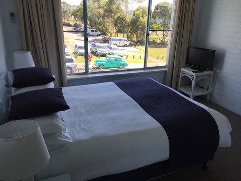 Breakers Apartments - Accommodation Sunshine Coast 1