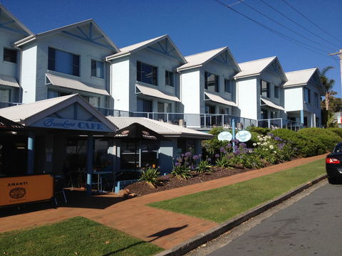 Breakers Apartments - Accommodation Sunshine Coast 0