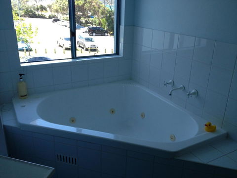 Breakers Apartments - Accommodation Sunshine Coast 2