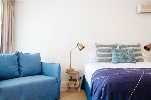 The Lord Byron - Accommodation Sunshine Coast 2
