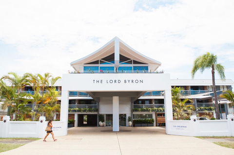 The Lord Byron - Accommodation Sunshine Coast 0