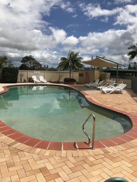 Oxley Cove Holiday Apartment - Accommodation Sunshine Coast 0