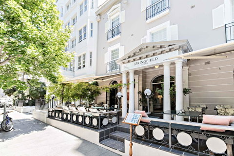 No 9 Springfield - Accommodation Sunshine Coast 4