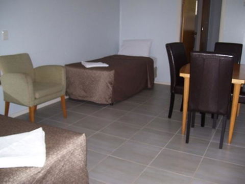 Glenwood Tourist Park & Motel - Accommodation Sunshine Coast 12