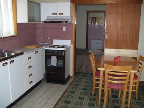 Glenwood Tourist Park & Motel - Accommodation Sunshine Coast 9