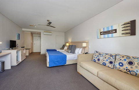 Waves Byron Bay - Accommodation Sunshine Coast 24