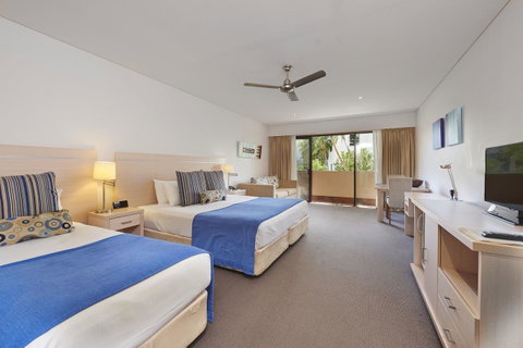 Waves Byron Bay - Accommodation Sunshine Coast 25