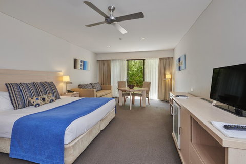 Waves Byron Bay - Accommodation Sunshine Coast 26