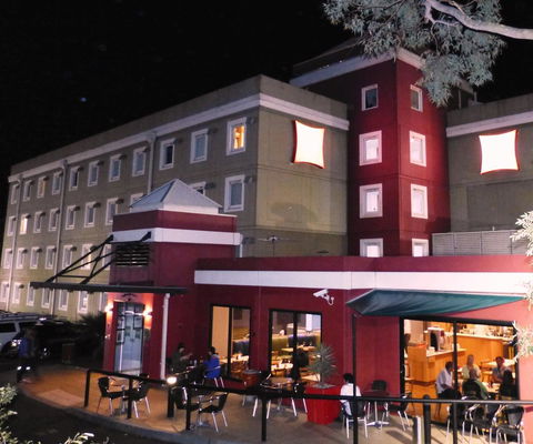 Ibis Thornleigh - Accommodation Sunshine Coast 0
