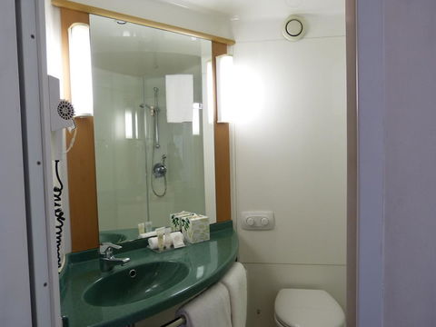 Ibis Thornleigh - Accommodation Sunshine Coast 4