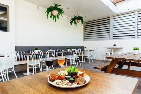 Coniston Hotel Wollongong - Accommodation Sunshine Coast 10