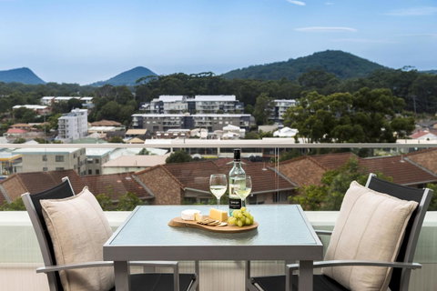 Oaks Nelson Bay Lure Suites - Accommodation Sunshine Coast 5