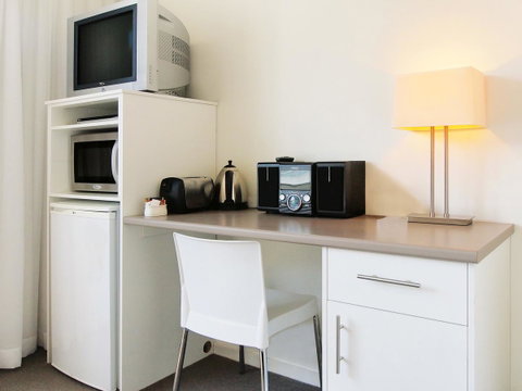 Oaks Nelson Bay Lure Suites - Accommodation Sunshine Coast 12