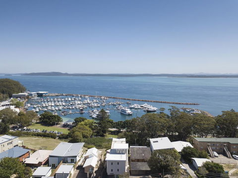 Marina Resort - Accommodation Sunshine Coast 2