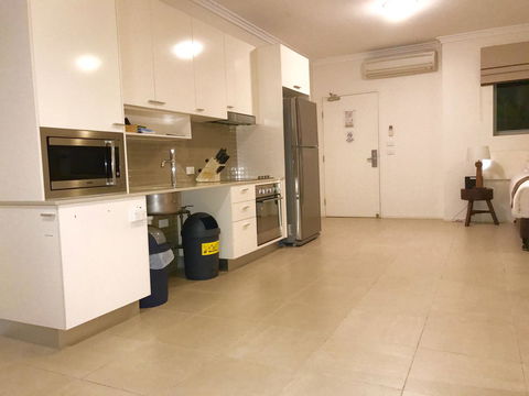 Byron Bay Hotel And Apartments - Accommodation Sunshine Coast 19