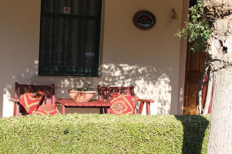 Boot Makers Cottage - Accommodation Sunshine Coast 2