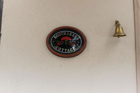 Boot Makers Cottage - Accommodation Sunshine Coast 0