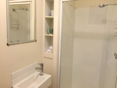 Arcadia House - Accommodation Sunshine Coast 12