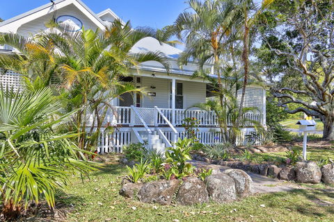 Arcadia House - Accommodation Sunshine Coast 33