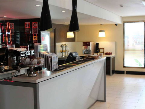 Ibis Newcastle - Accommodation Sunshine Coast 41