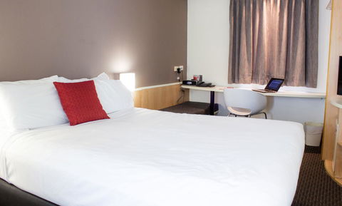 Ibis Newcastle - Accommodation Sunshine Coast 3