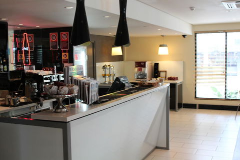 Ibis Newcastle - Accommodation Sunshine Coast 7