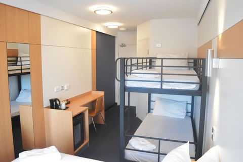 Ibis Budget - Gosford - Accommodation Sunshine Coast 3