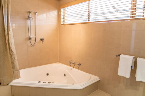 Belmont - Accommodation Sunshine Coast 11