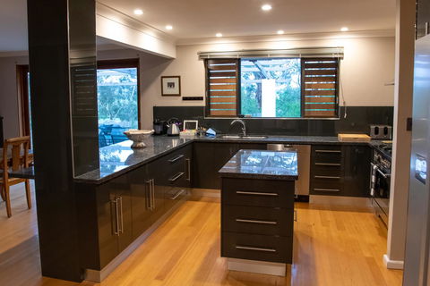 Belmont - Accommodation Sunshine Coast 25