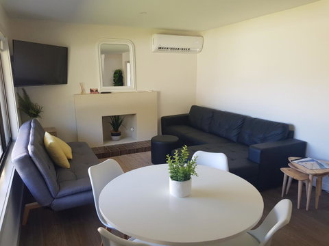Golden Hill Cottage - Accommodation Sunshine Coast 9