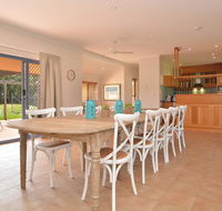 James Estate Guesthouse - Accommodation Sunshine Coast
