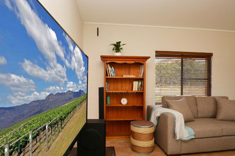 JE Guesthouse, Central To All The Hunter Valley Has To Offer - Accommodation Sunshine Coast 5