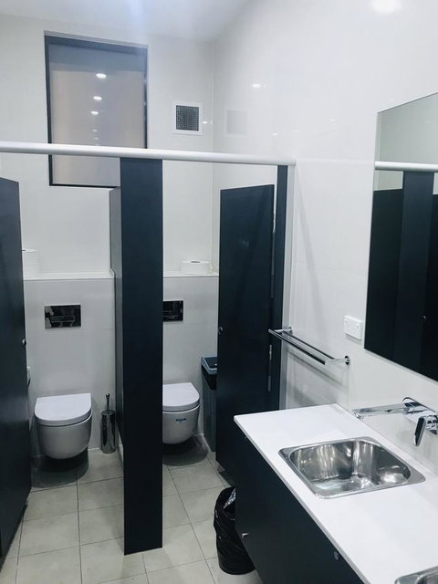 Newtown Backpackers - Accommodation Sunshine Coast 13