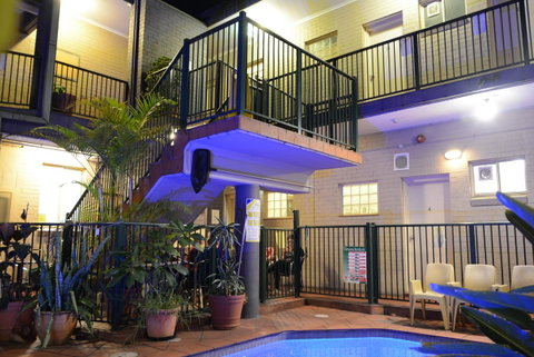 Newtown Backpackers - Accommodation Sunshine Coast 1
