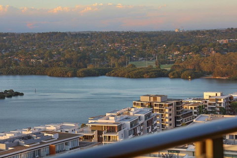 Stunning Sunset Water View 2BEDs On High Rises - Accommodation Sunshine Coast 7