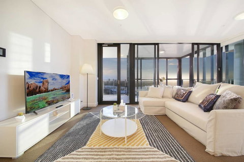 Stunning Sunset Water View 2BEDs On High Rises - Accommodation Sunshine Coast 5