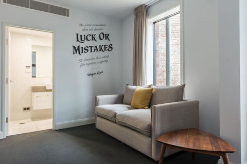 The Lucky Hotel - Accommodation Sunshine Coast 23