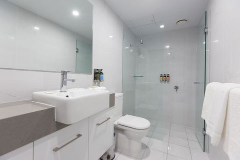The Lucky Hotel - Accommodation Sunshine Coast 5