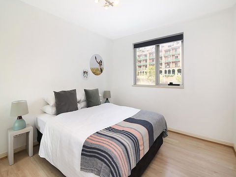 Lower Bridge And Sails - Executive 2BR Darlinghurst Apartment With Balcony And Rooftop Views - Accommodation Sunshine Coast 7