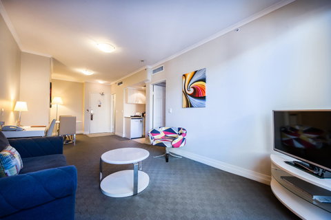 Seasons Harbour Plaza - Accommodation Sunshine Coast 27