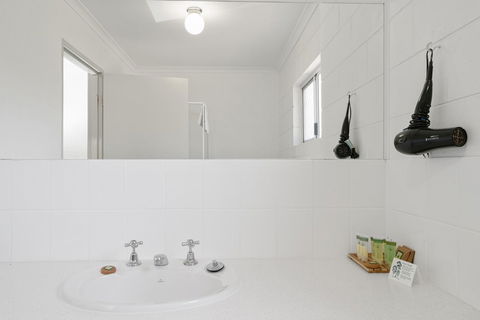 Wollongbar Motel - Accommodation Sunshine Coast 39