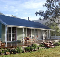 Cadair Cottages - Accommodation Sunshine Coast