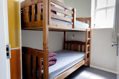 Mad Monkey Broadway - Accommodation Sunshine Coast 8