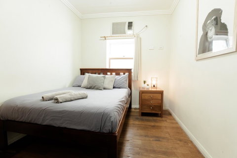 Mad Monkey Broadway - Accommodation Sunshine Coast 21
