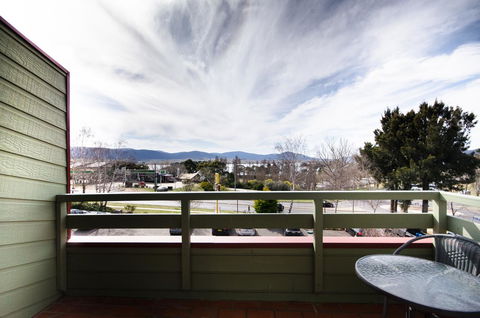 Alpine Gables - Accommodation Sunshine Coast 3