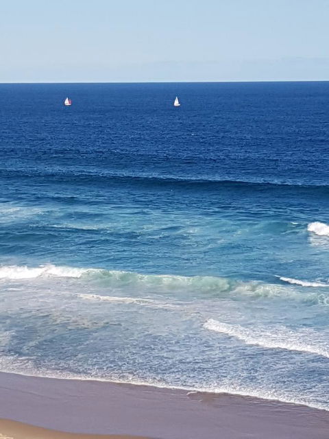 Arena Luxury Beachfront Apartment - Accommodation Sunshine Coast 21