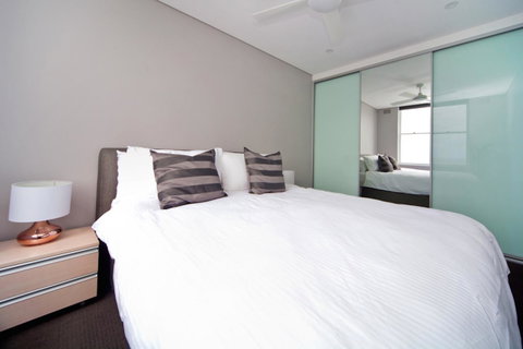 Gorgeous Coogee Views 2 Beds WT21 - Accommodation Sunshine Coast 13