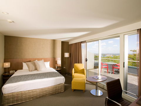 Hotel Urban St Leonards - Accommodation Sunshine Coast 7