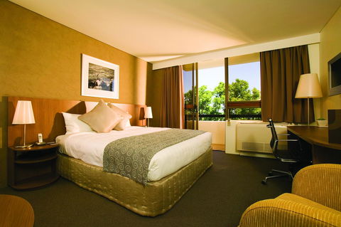 Hotel Urban St Leonards - Accommodation Sunshine Coast 30