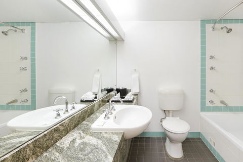 Holiday Inn Parramatta, An IHG Hotel - Accommodation Sunshine Coast 7
